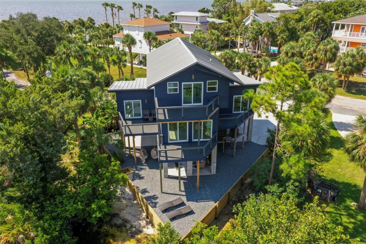 10701 Pine Island Drive, Weeki Wachee, FL 34607 Photo