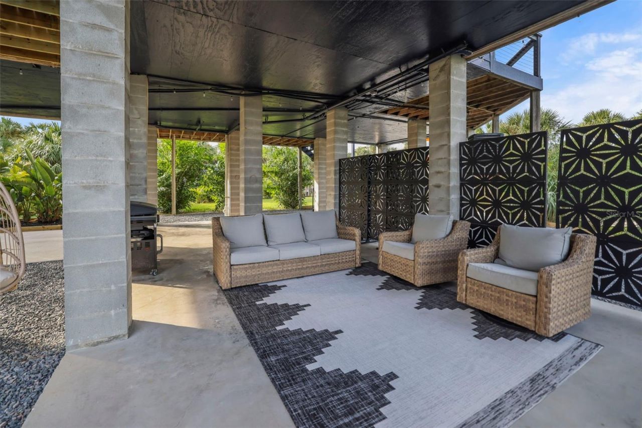 10701 Pine Island Drive, Weeki Wachee, FL 34607 Photo