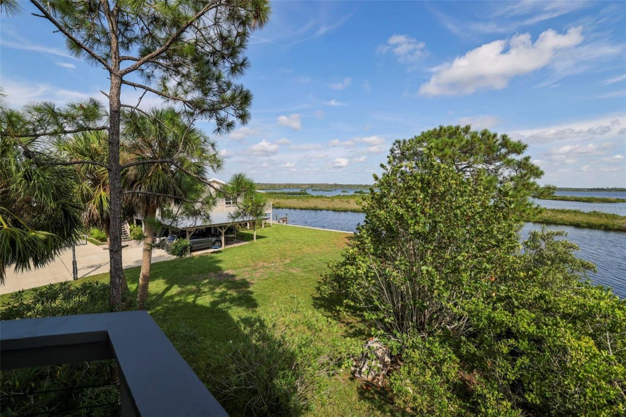10701 Pine Island Drive, Weeki Wachee, FL 34607 Photo