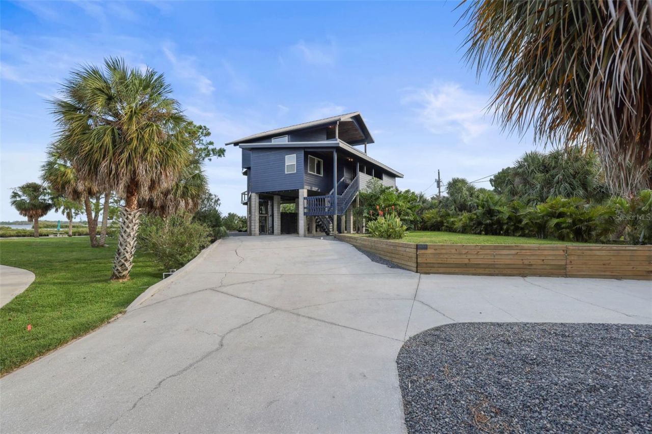 10701 Pine Island Drive, Weeki Wachee, FL 34607 Photo