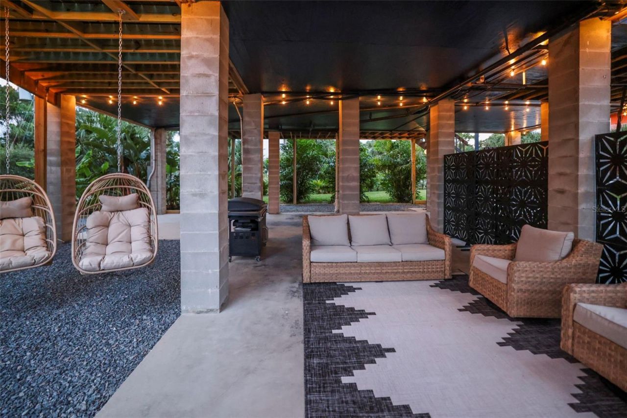 10701 Pine Island Drive, Weeki Wachee, FL 34607 Photo