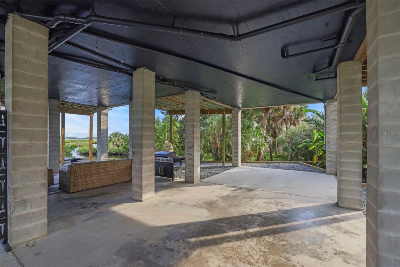 10701 Pine Island Drive, Weeki Wachee, FL 34607 Photo