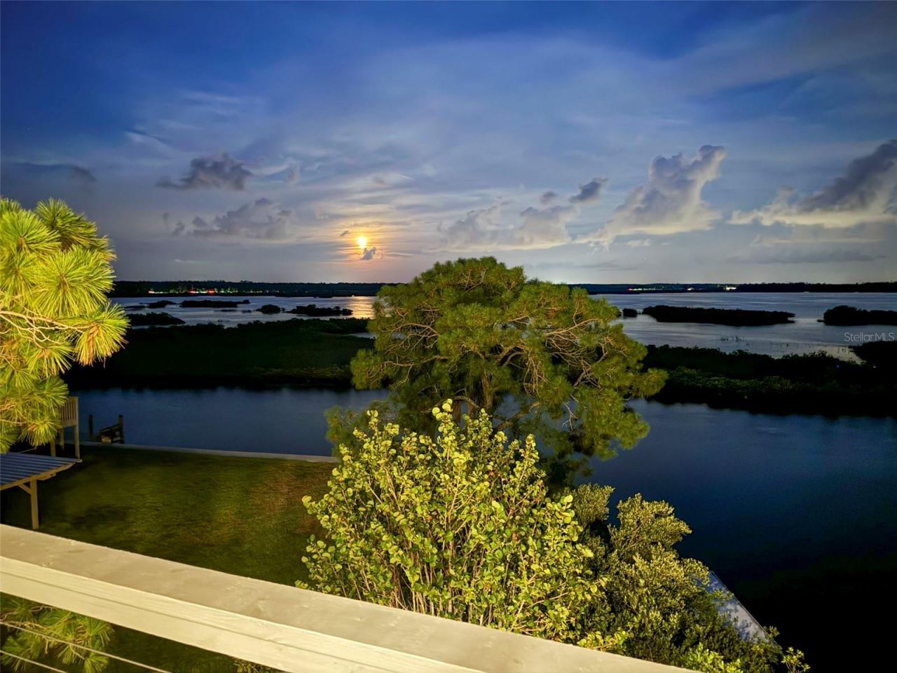 10701 Pine Island Drive, Weeki Wachee, FL 34607 Photo