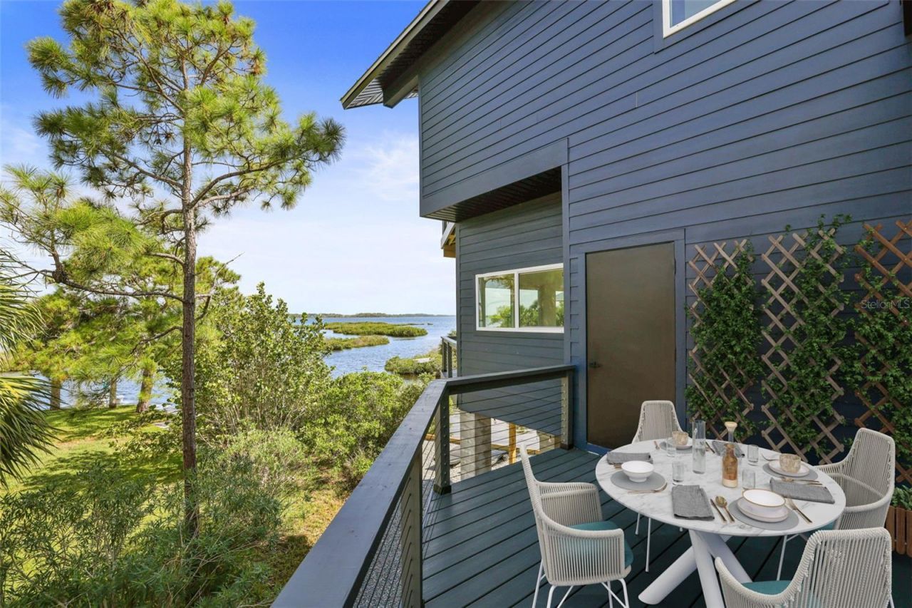 10701 Pine Island Drive, Weeki Wachee, FL 34607 Photo