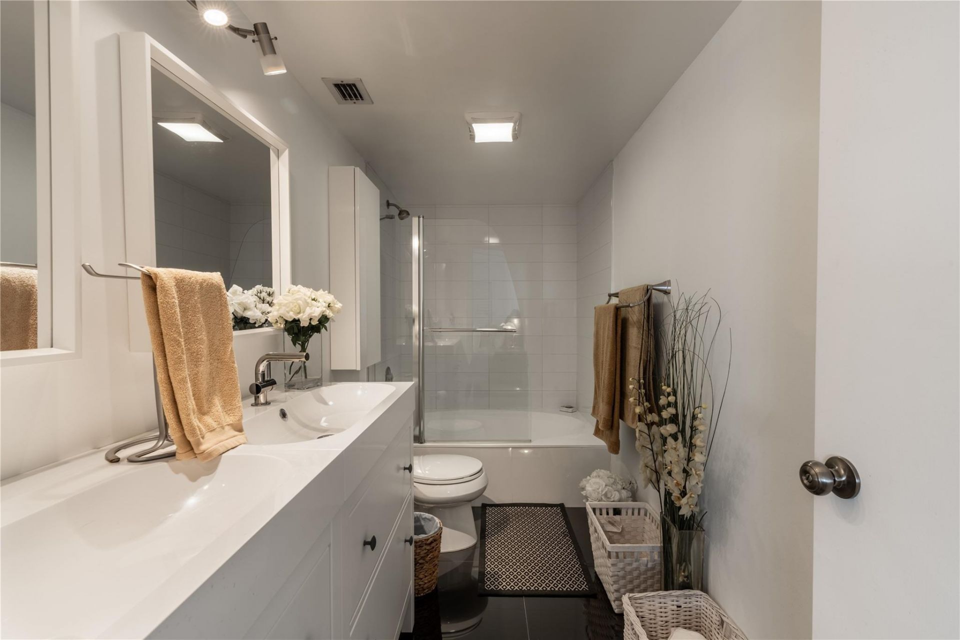 2206 S Cypress Bend Drive, Unit 803, Pompano Beach, FL 33069 Photo