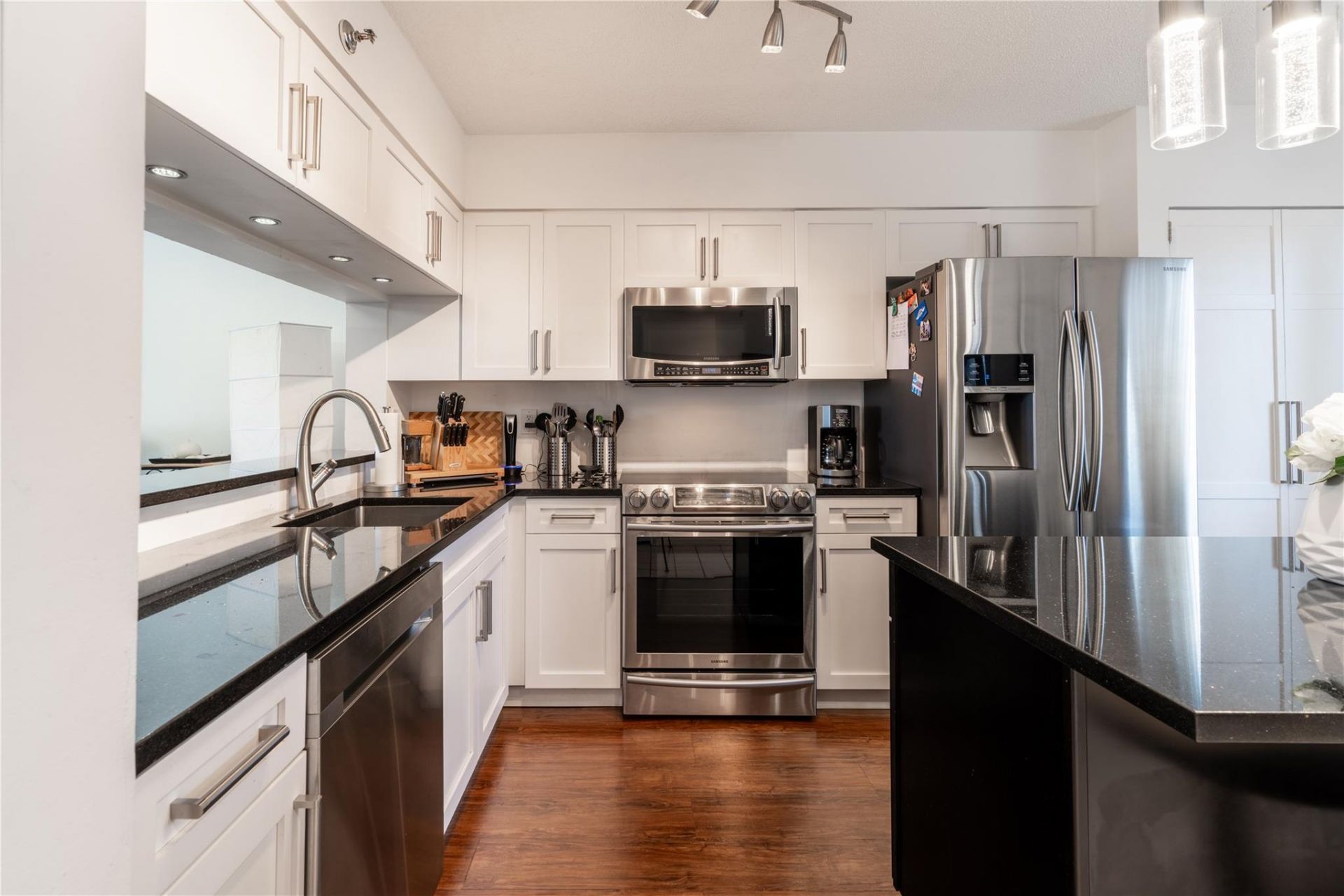 2206 S Cypress Bend Drive, Unit 803, Pompano Beach, FL 33069 Photo