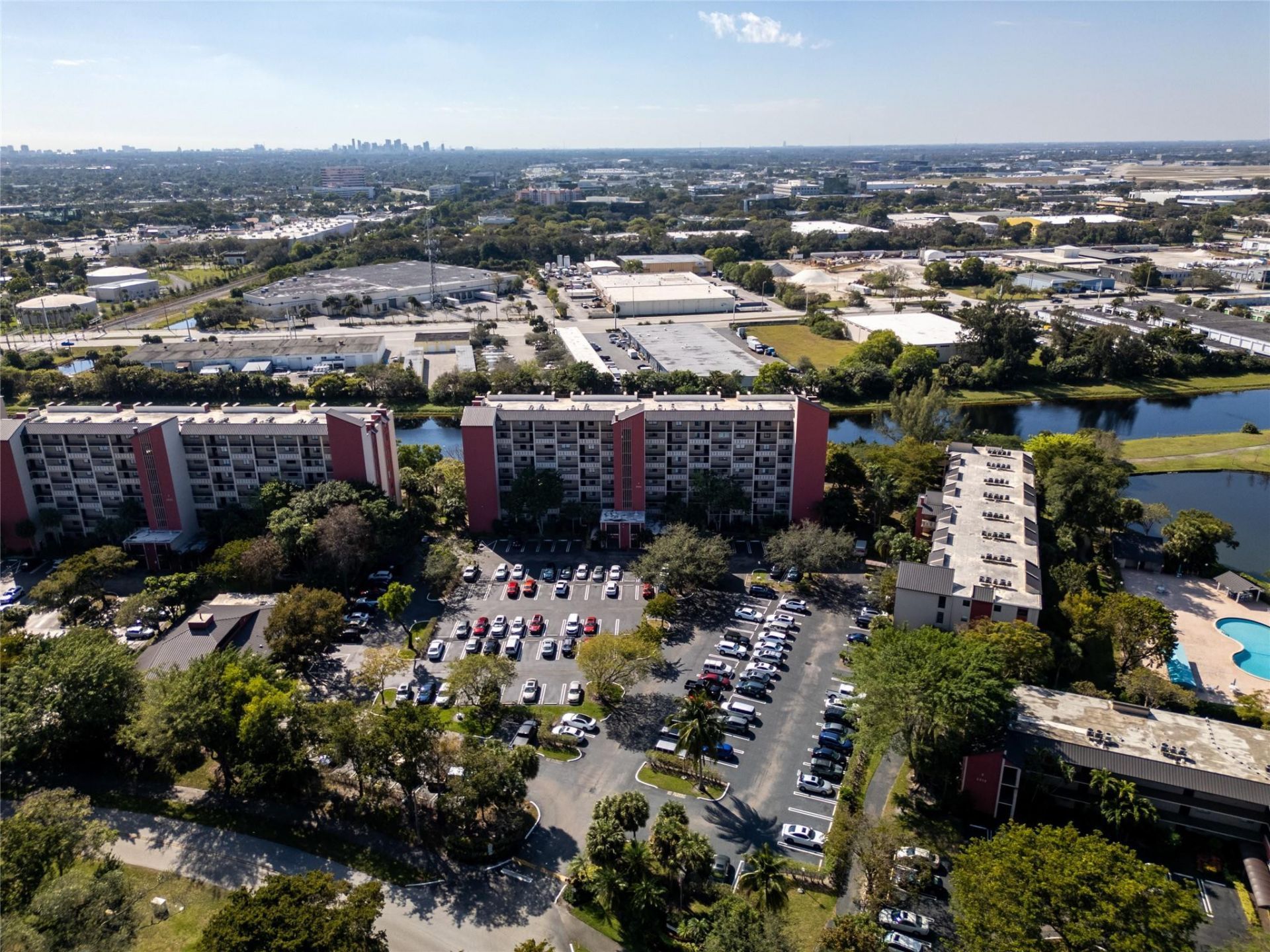 2206 S Cypress Bend Drive, Unit 803, Pompano Beach, FL 33069 Photo