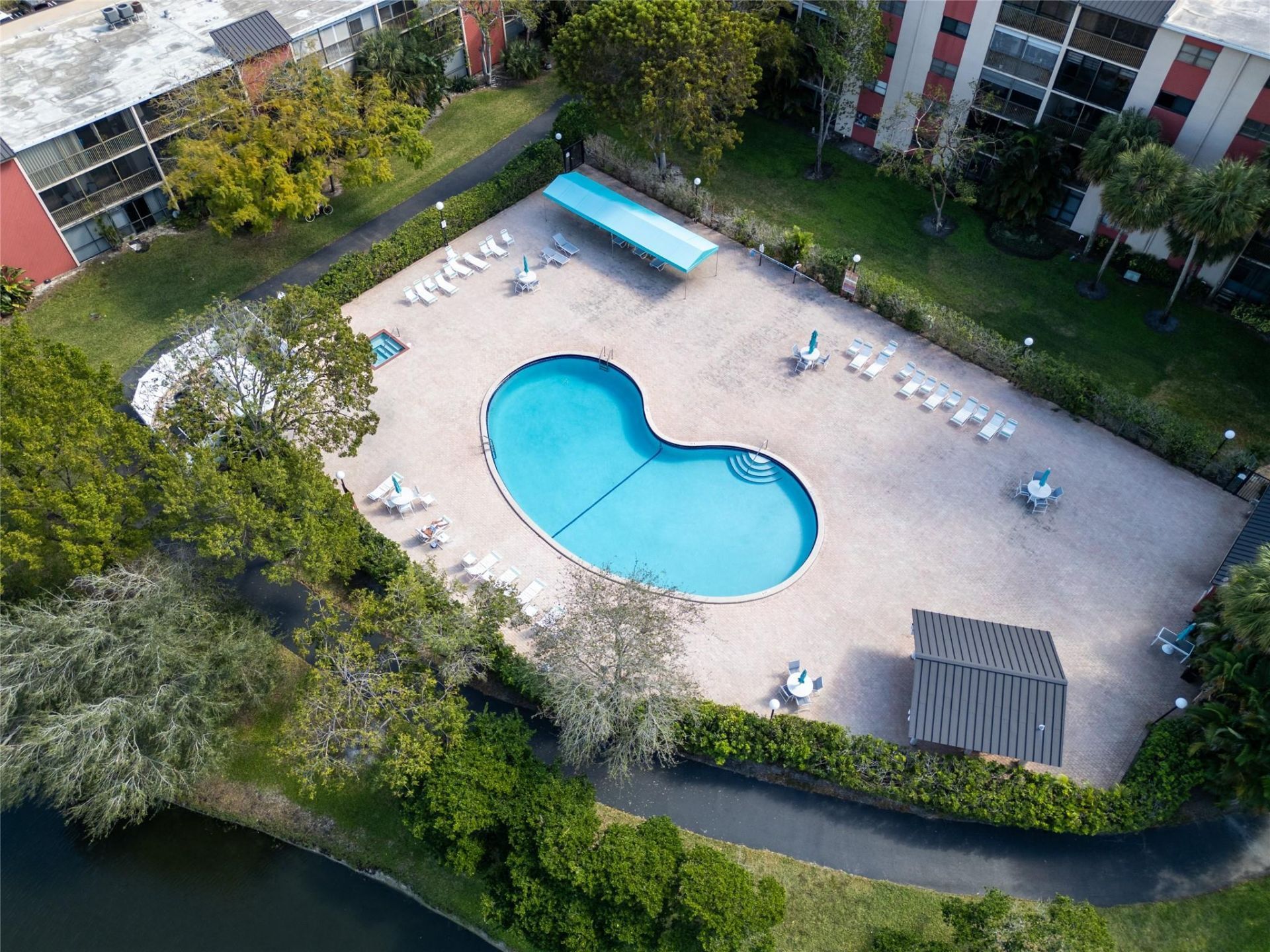 2206 S Cypress Bend Drive, Unit 803, Pompano Beach, FL 33069 Photo