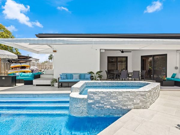 581 SE 5th Avenue, Pompano Beach, FL 33060