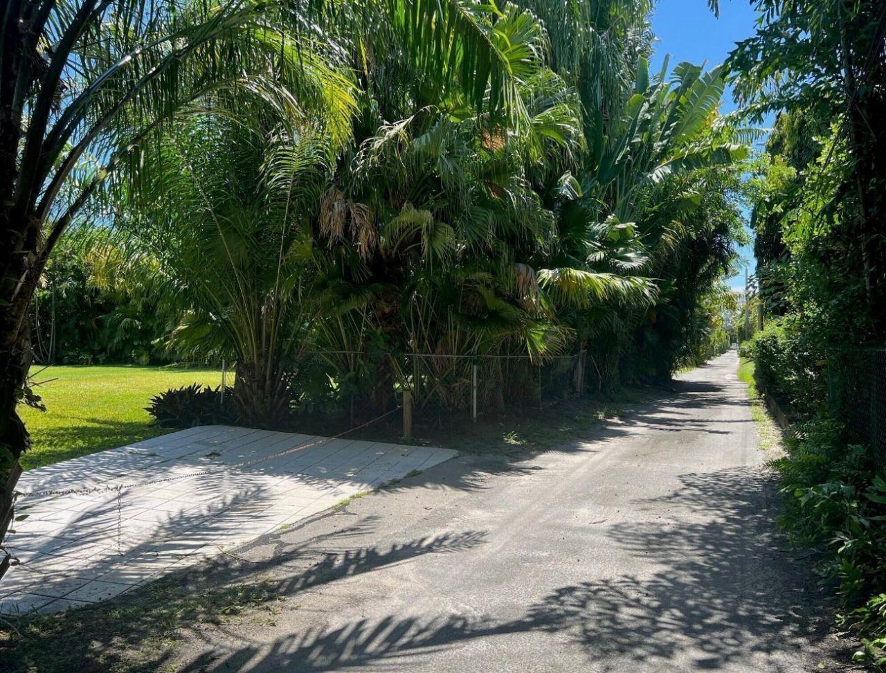 324 Eden Road, Palm Beach, FL 33480 Photo