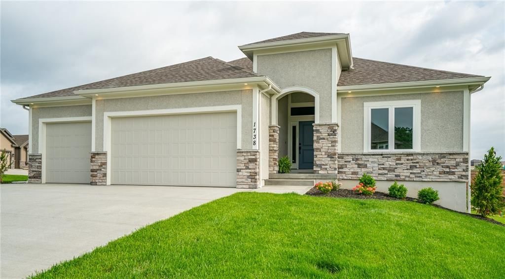 1609 NE Park Springs Terrace, Lees Summit, MO 64064 Main Photo