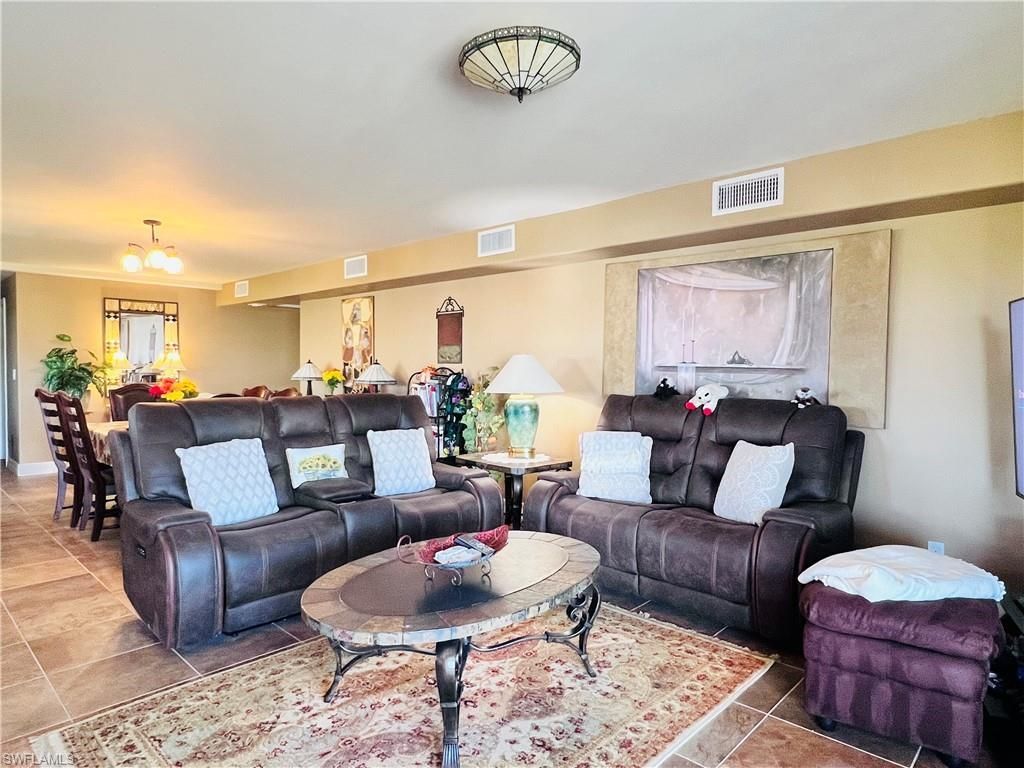 1200 Gulf Shore Blvd N, Unit 404, Naples, FL 34102 Photo