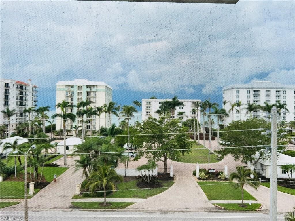 1200 Gulf Shore Blvd N, Unit 404, Naples, FL 34102 Photo