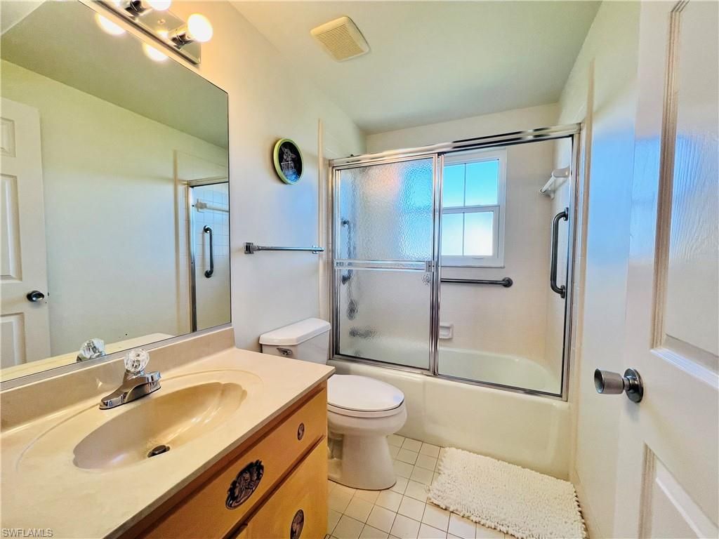 1200 Gulf Shore Blvd N, Unit 404, Naples, FL 34102 Photo