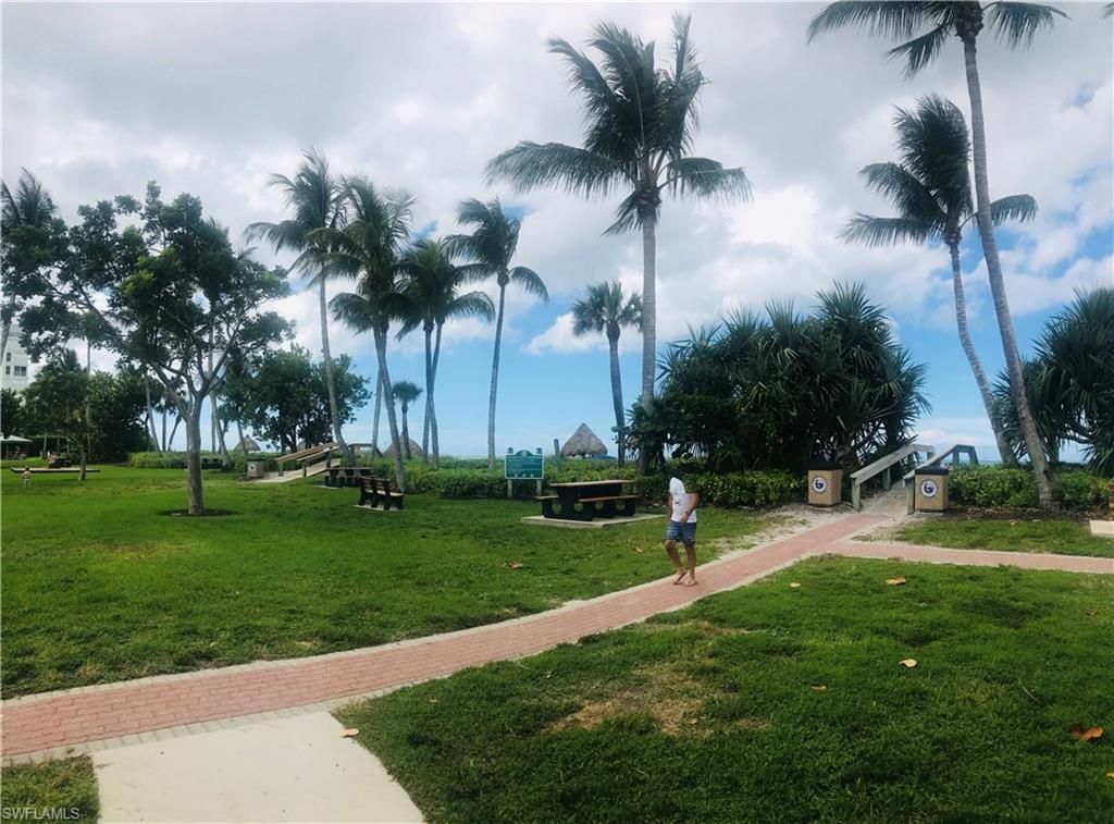 1200 Gulf Shore Blvd N, Unit 404, Naples, FL 34102 Photo