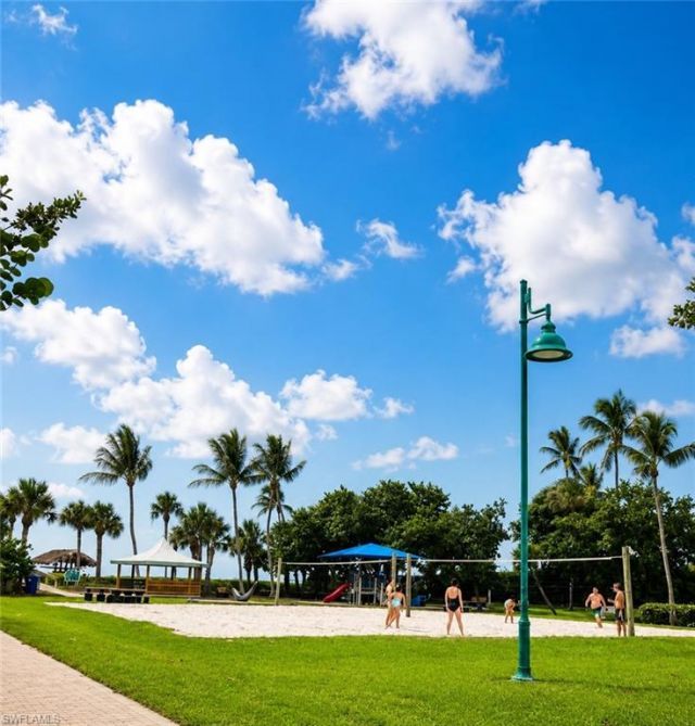1200 Gulf Shore Blvd N, Unit 404, Naples, FL 34102 Photo