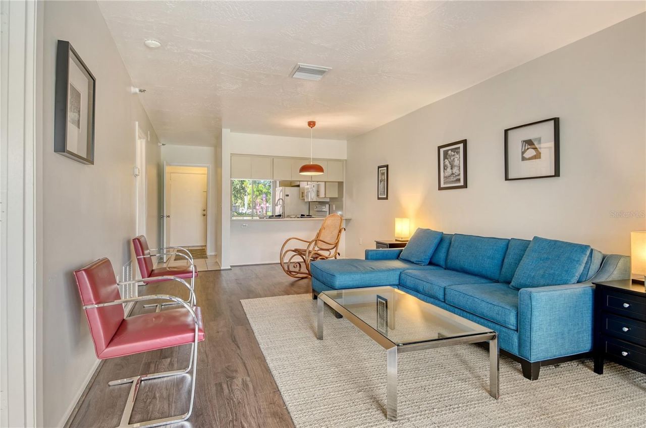 2124 Tamiami Trail N, Unit 103, Sarasota, FL 34234 Photo