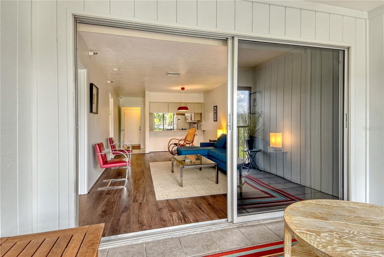 2124 Tamiami Trail N, Unit 103, Sarasota, FL 34234 Photo