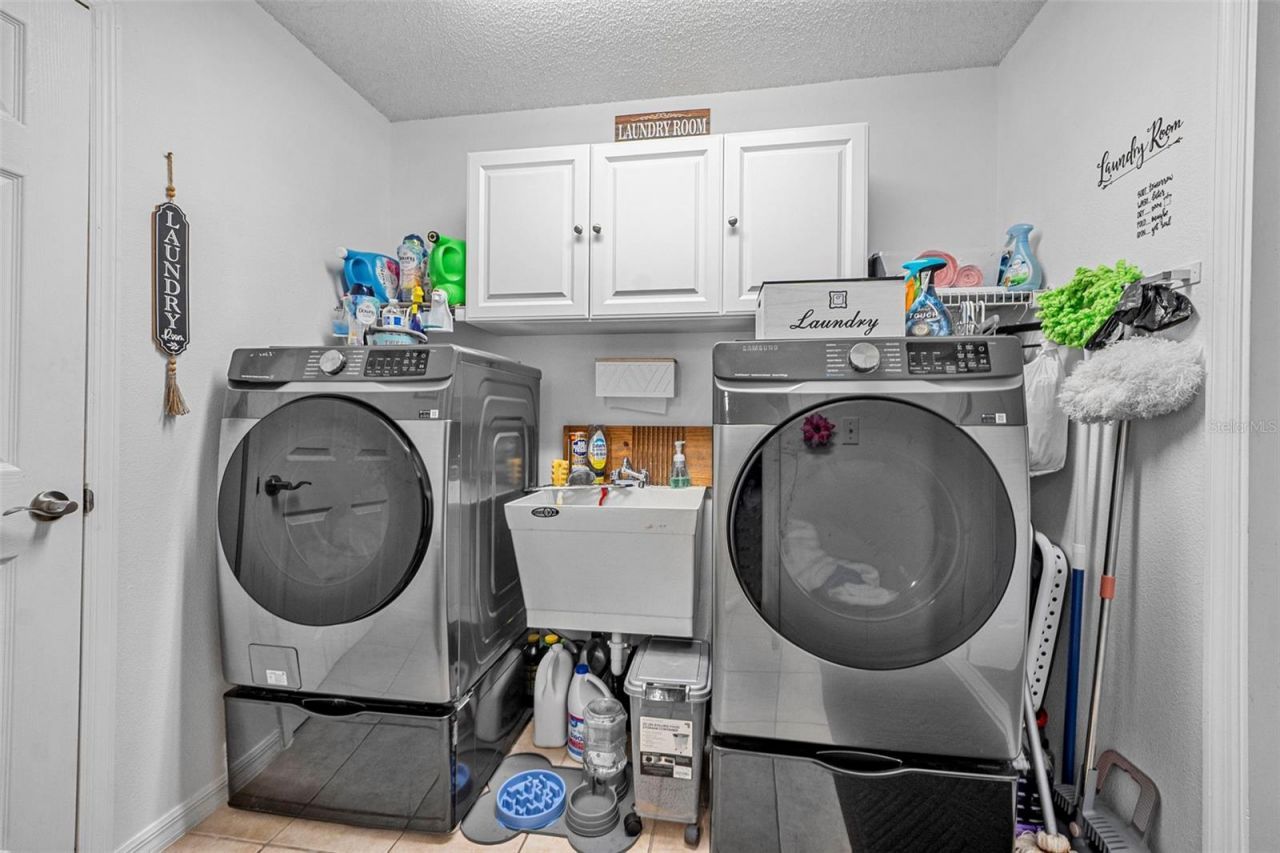 973 Radford Drive, Deltona, FL 32738 Photo