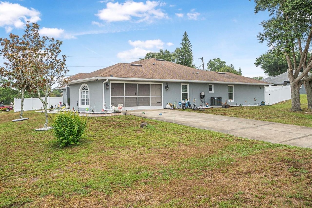 973 Radford Drive, Deltona, FL 32738 Photo