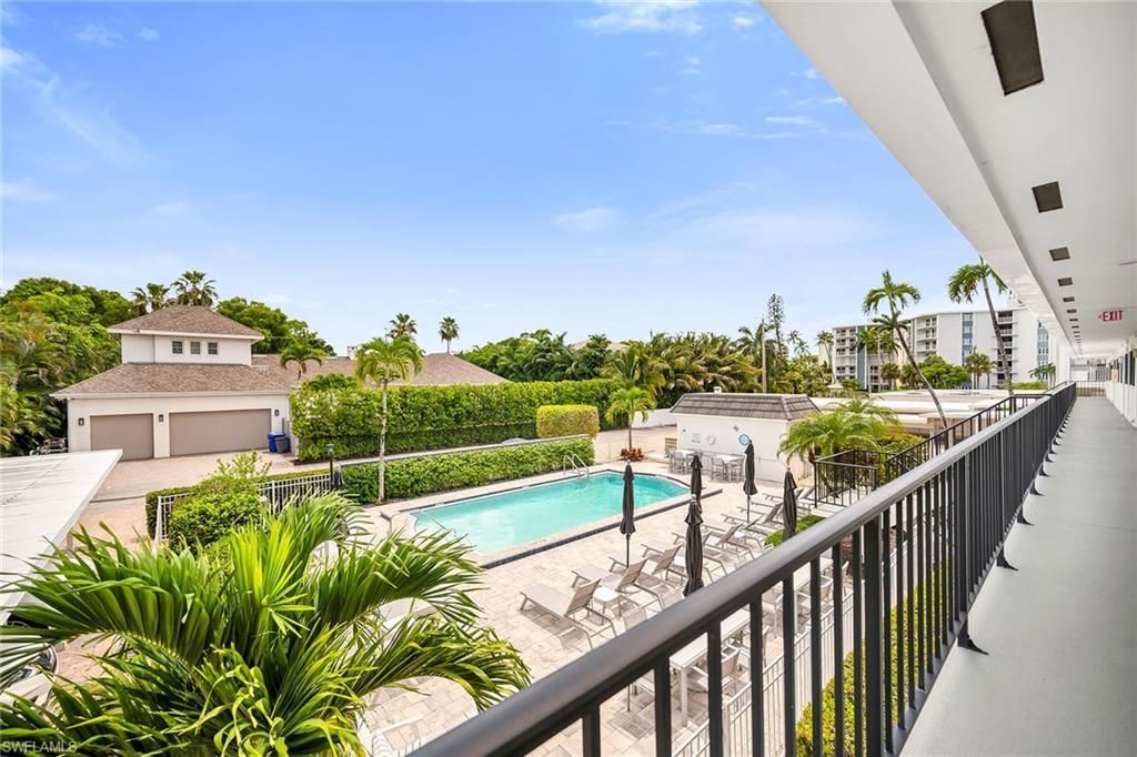 290 Banyan Blvd, Unit 290, Naples, FL 34102 Photo