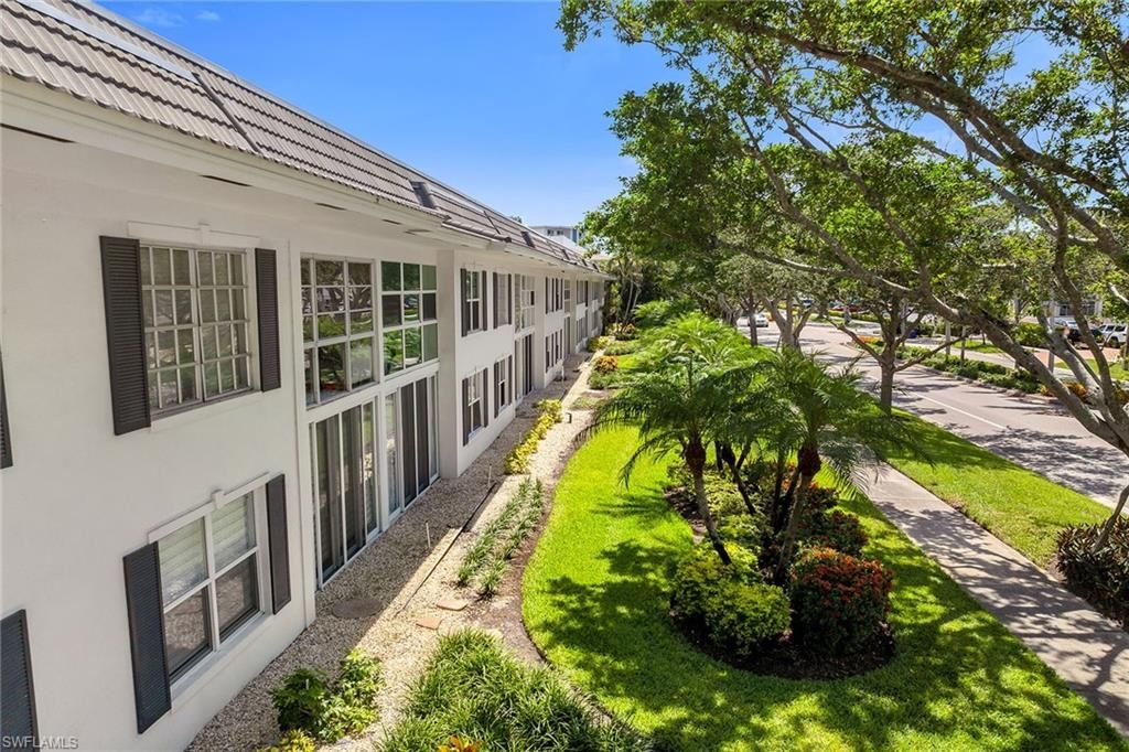 290 Banyan Blvd, Unit 290, Naples, FL 34102 Photo