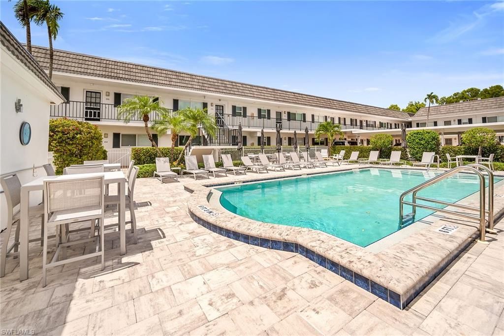 290 Banyan Blvd, Unit 290, Naples, FL 34102 Photo