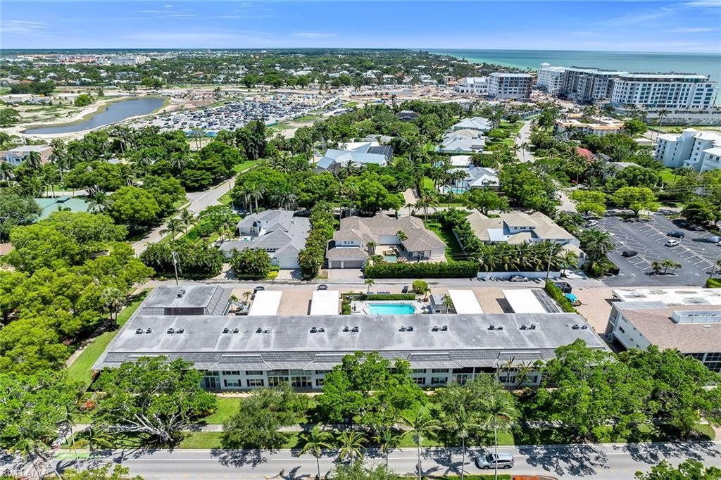 290 Banyan Blvd, Unit 290, Naples, FL 34102 Photo