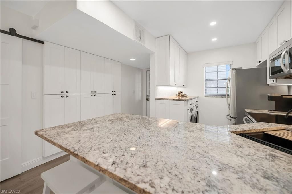 290 Banyan Blvd, Unit 290, Naples, FL 34102 Photo