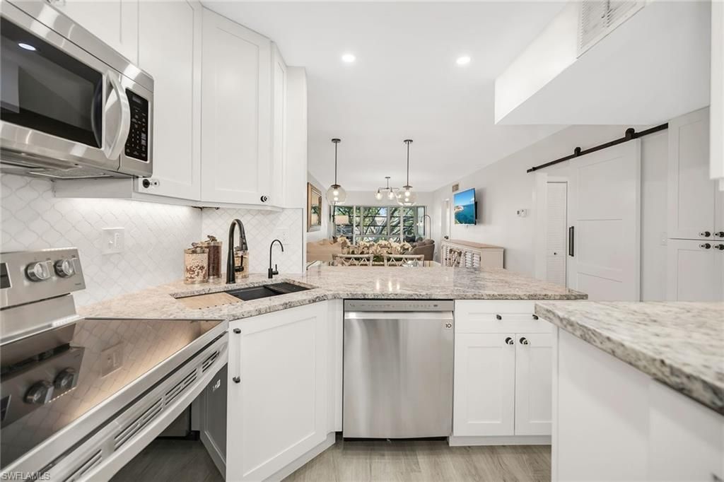 290 Banyan Blvd, Unit 290, Naples, FL 34102 Photo