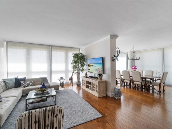 4031 Gulf Shore BLVD N, Unit 25, NAPLES, FL 34103