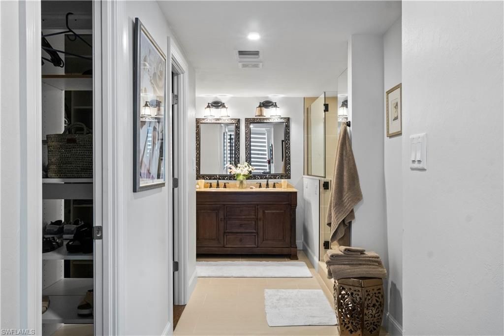 4031 Gulf Shore Blvd N, Unit 25, Naples, FL 34103 Photo