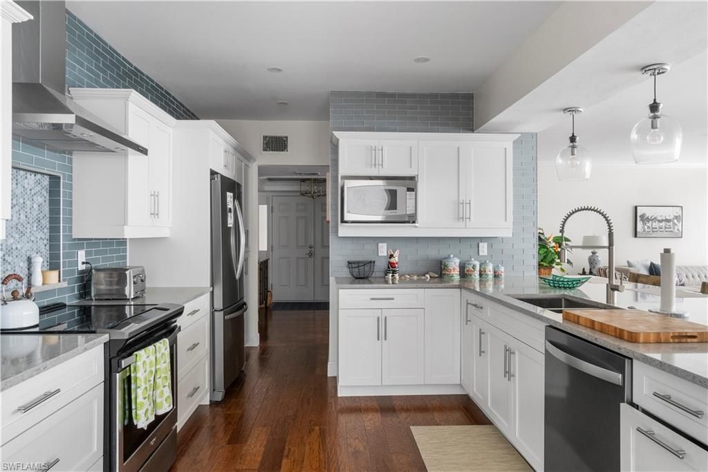 4031 Gulf Shore Blvd N, Unit 25, Naples, FL 34103 Photo