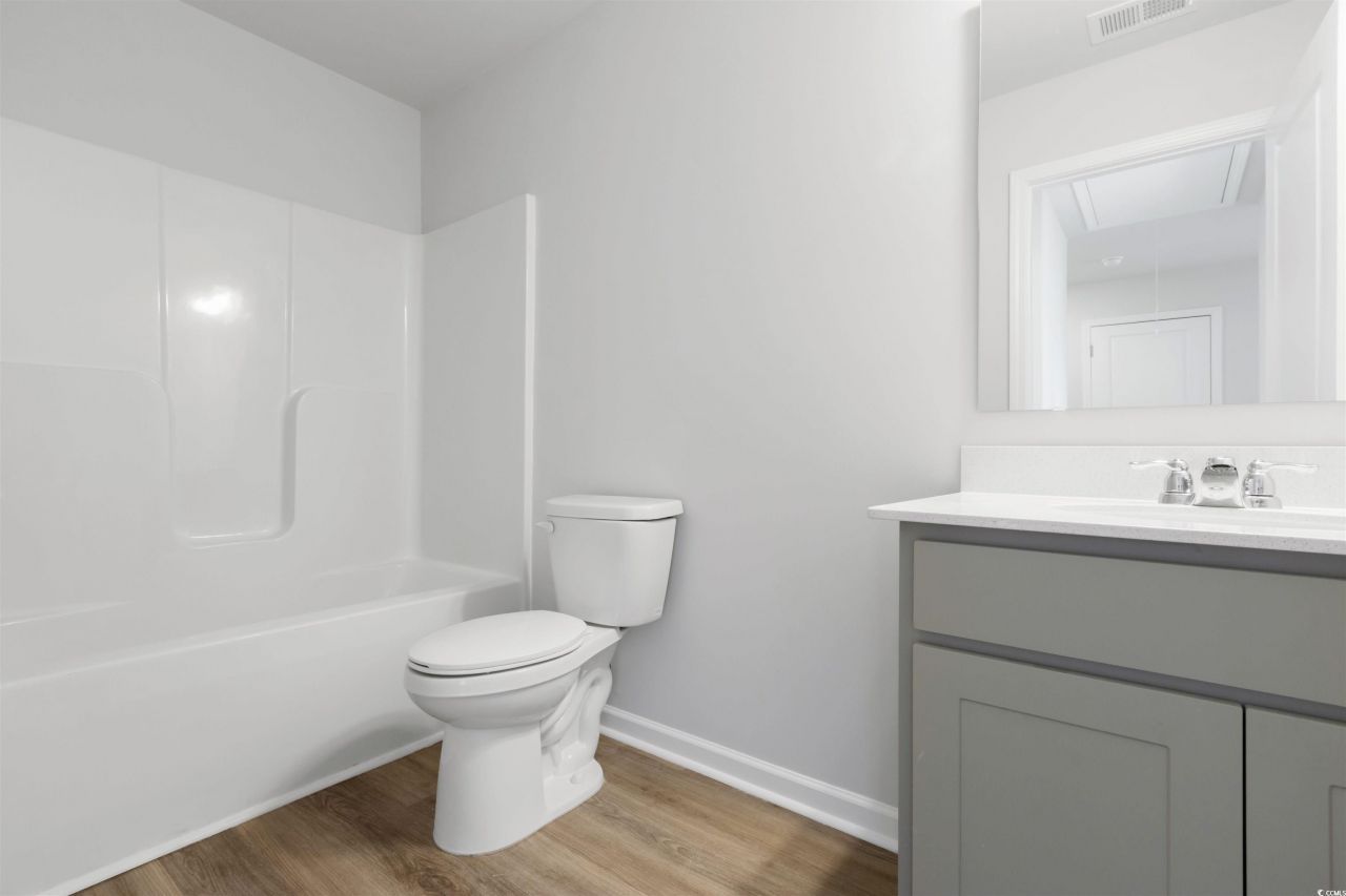 32 Cape Point Dr. Photo 10