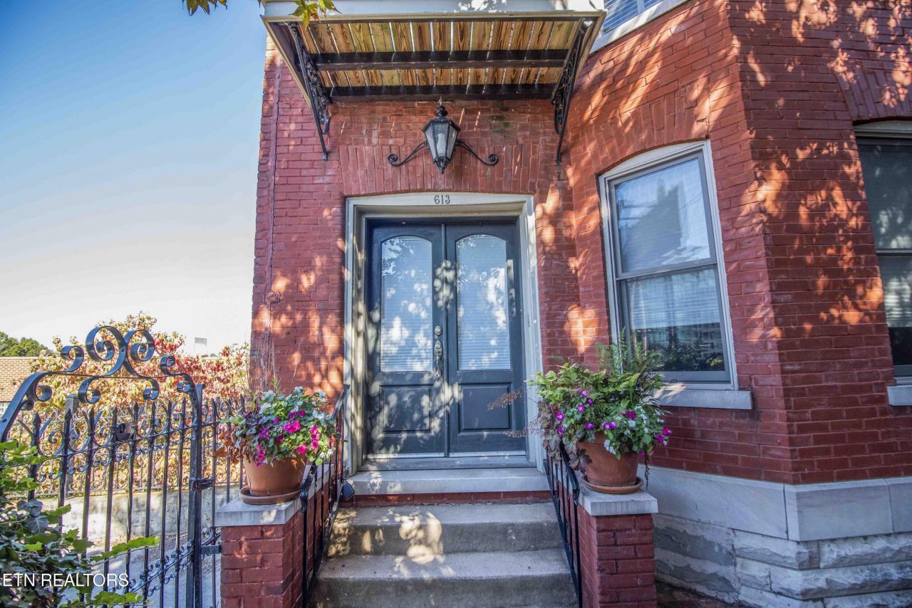 613 Union Ave, Knoxville, TN 37902 Main Photo