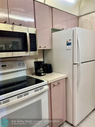 111 Briny Avenue, Unit 2106, Pompano Beach, FL 33062 Photo