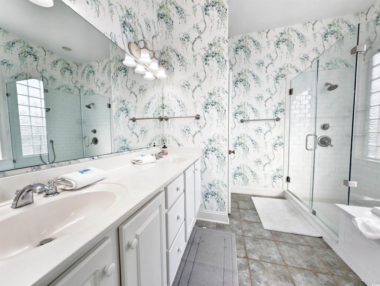 186 Parker Dr. Photo 23