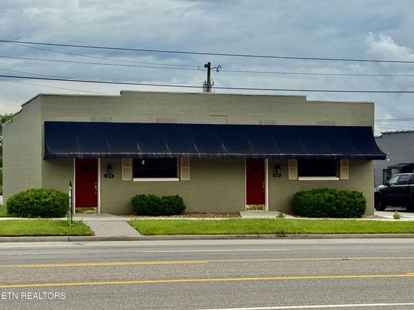 409 N BROAD St, New Tazewell, TN 37825