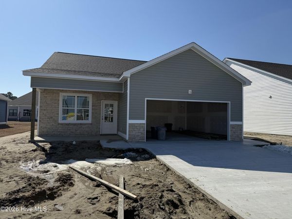 1024 Seven Iron Drive, Ayden, NC 28513