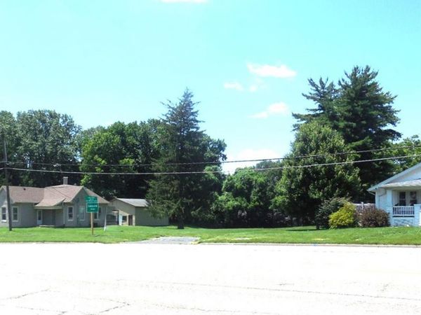 2109 vandalia, Collinsville, IL 62234