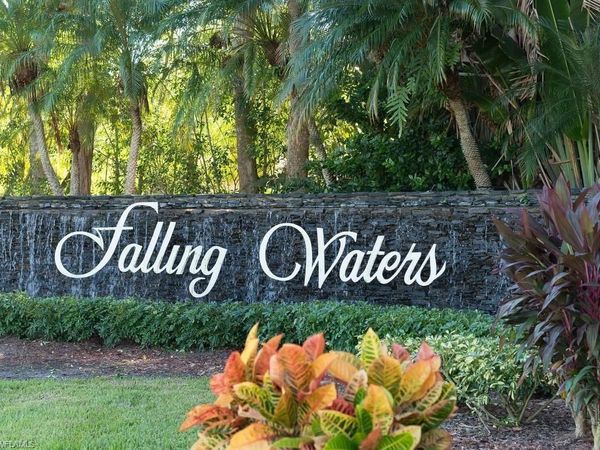2462 Hidden Lake DR, Unit 208, NAPLES, FL 34112