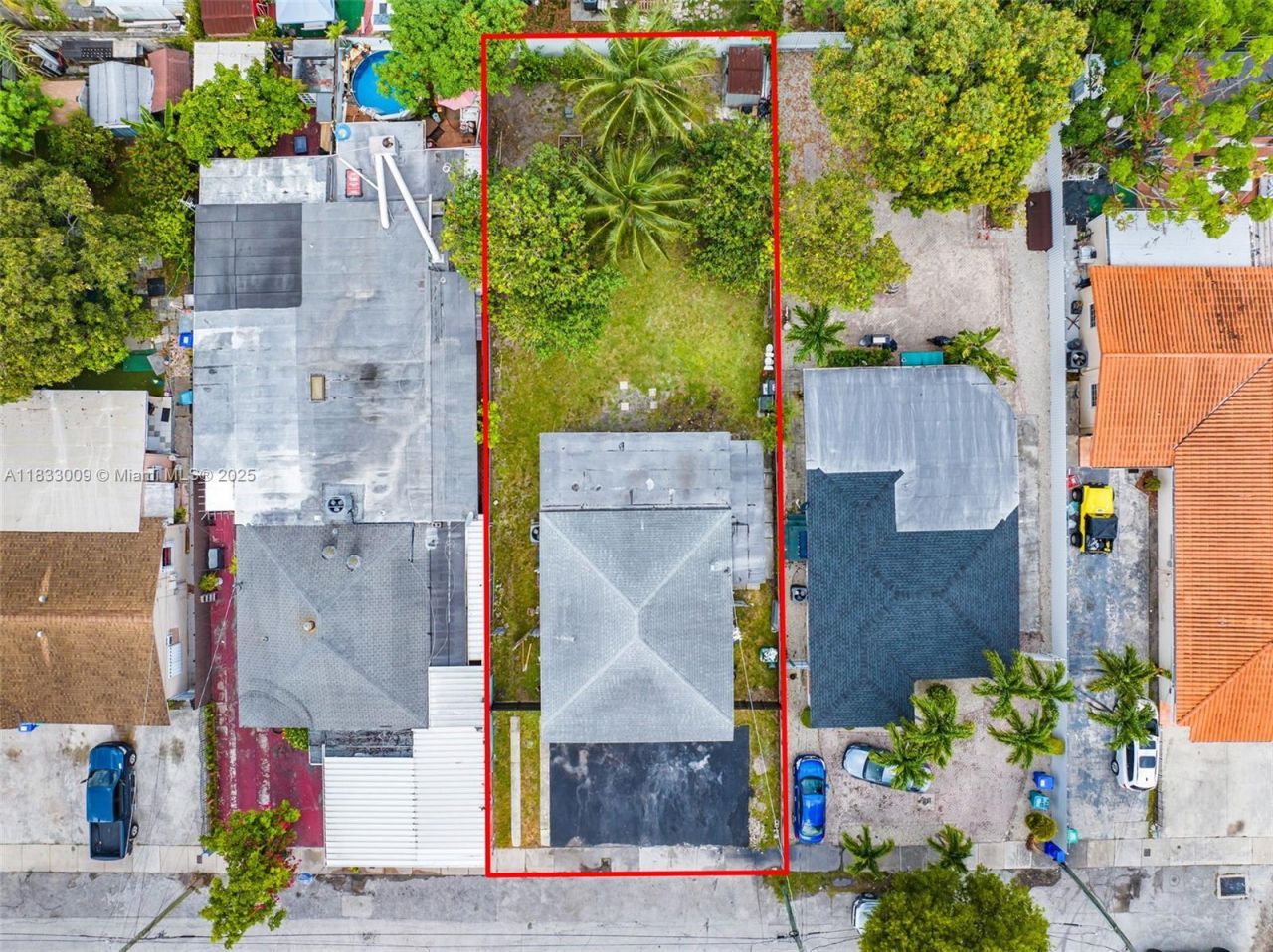 1232 NW 32nd Pl, Miami, FL 33125 Photo