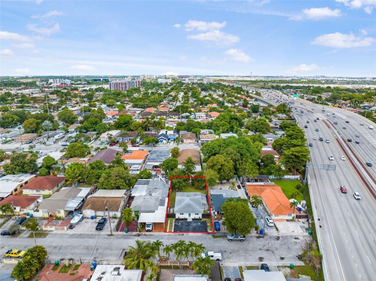 1232 NW 32nd Pl, Miami, FL 33125 Photo