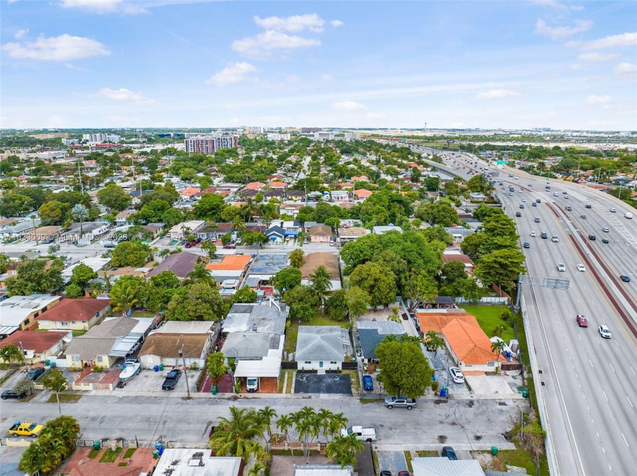 1232 NW 32nd Pl, Miami, FL 33125 Photo