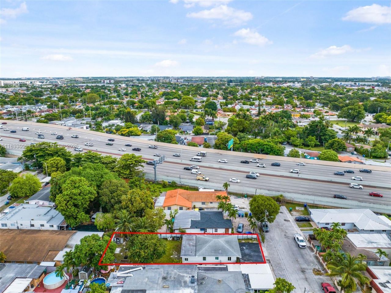 1232 NW 32nd Pl, Miami, FL 33125 Photo