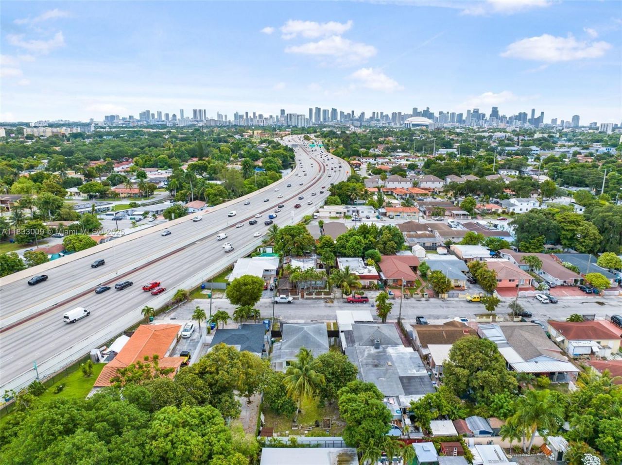 1232 NW 32nd Pl, Miami, FL 33125 Photo