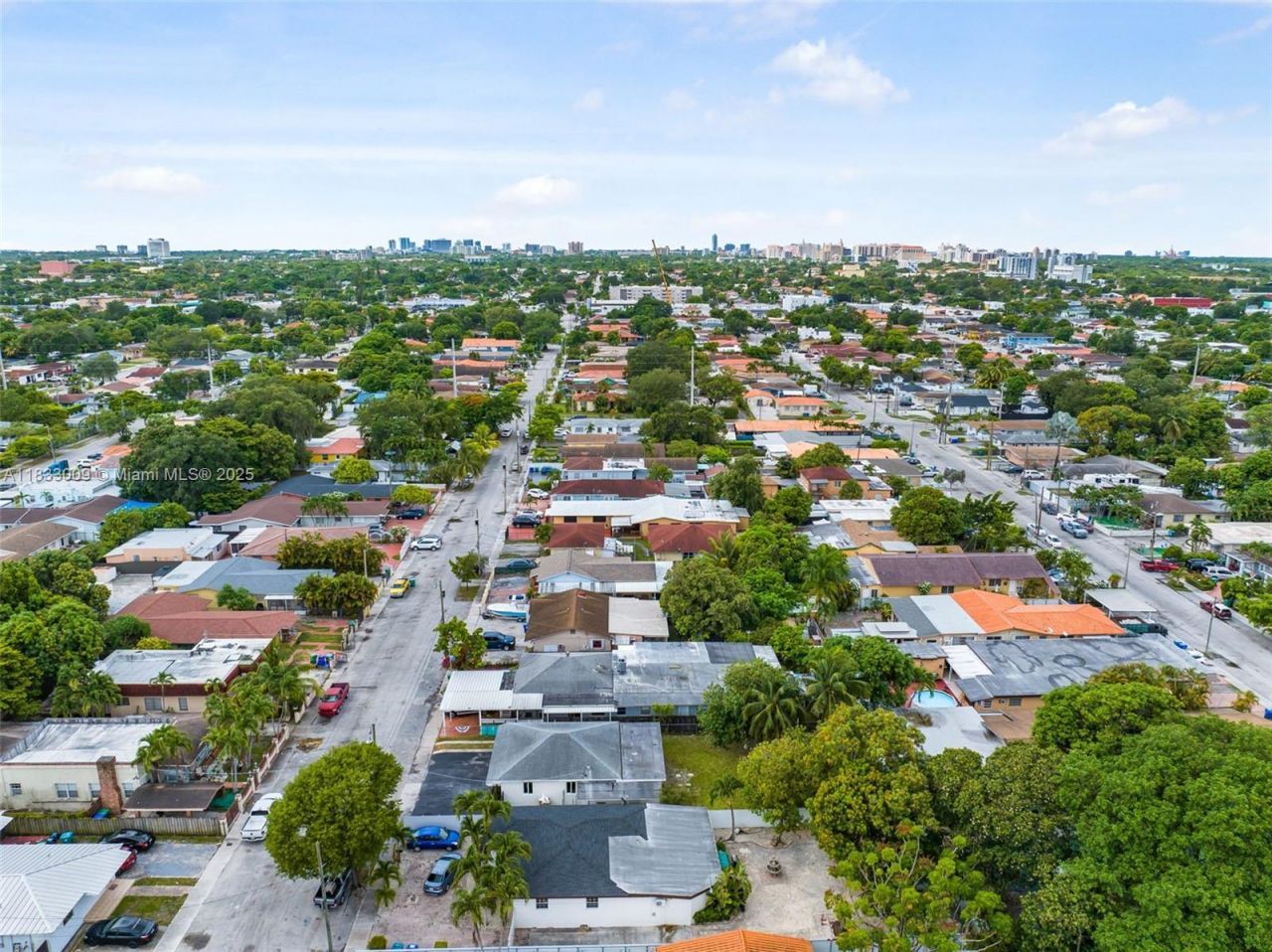 1232 NW 32nd Pl, Miami, FL 33125 Photo