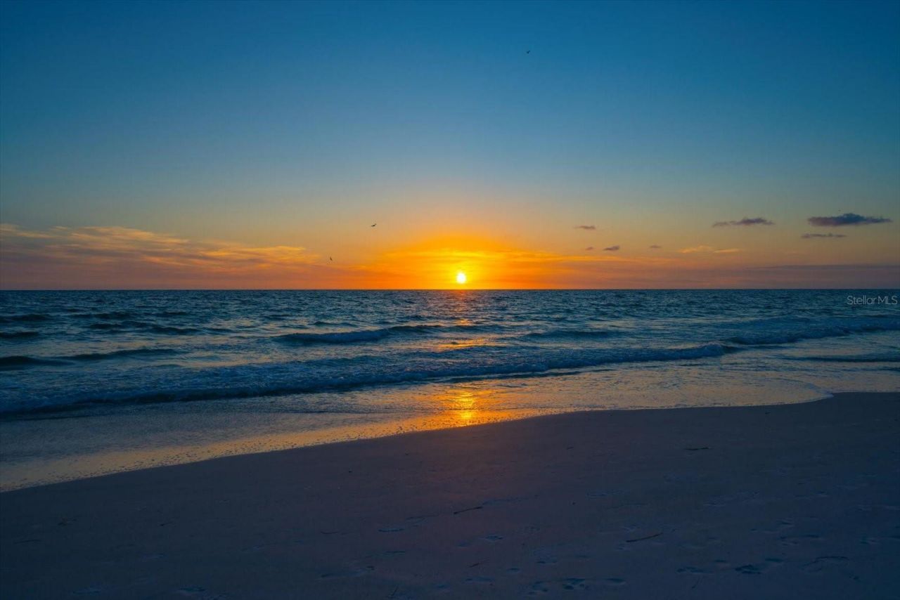 1114 Mandalay Point, Clearwater Beach, FL 33767 Photo