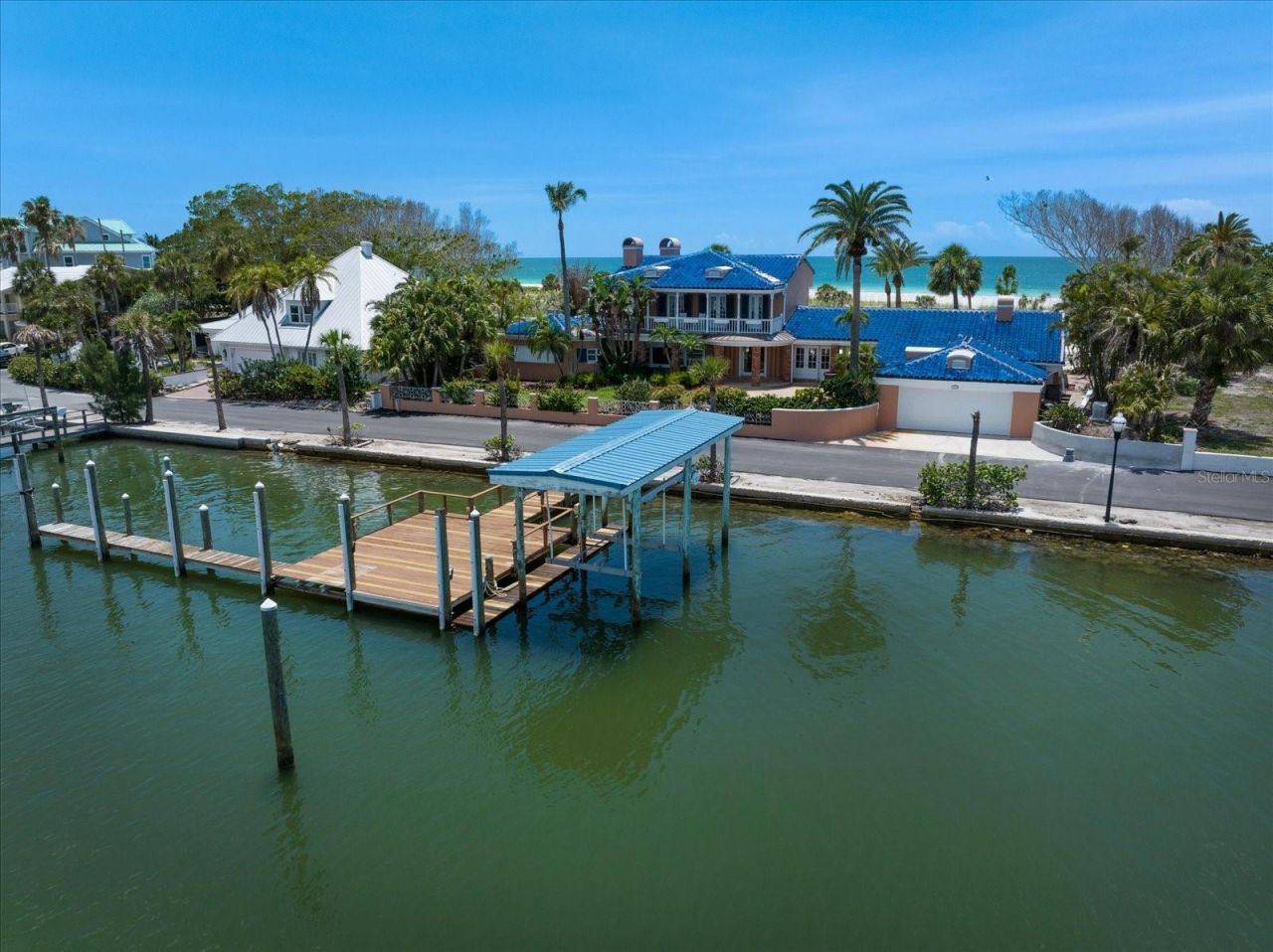 1114 Mandalay Point, Clearwater Beach, FL 33767 Photo