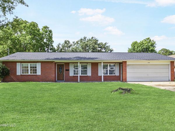 3006 Altama Avenue, Pascagoula, MS 39567